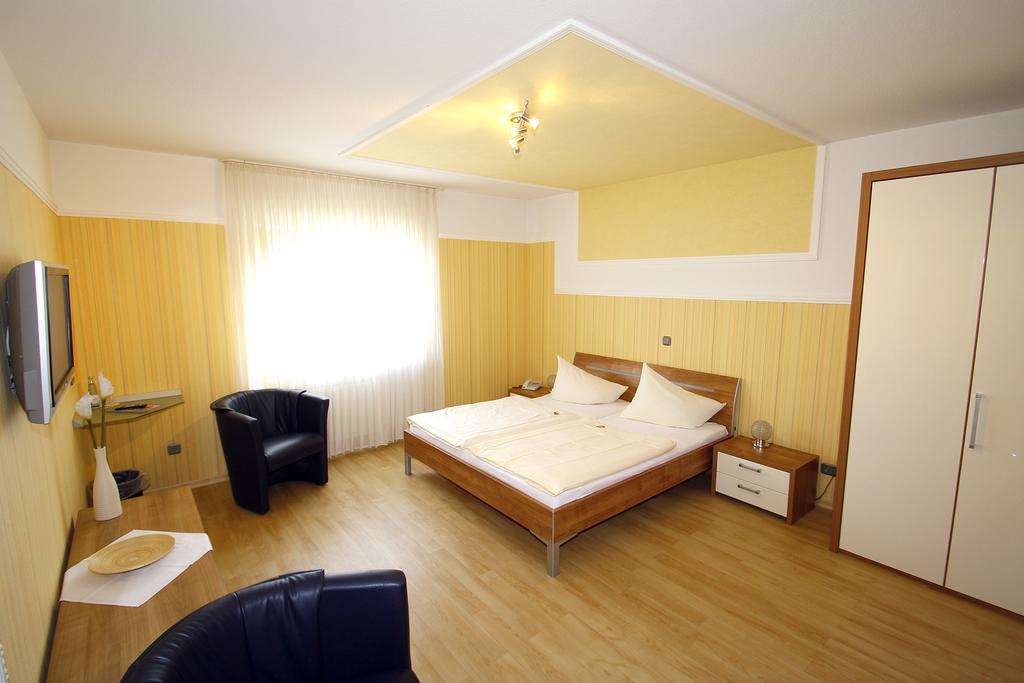 Hotel Geromont Plaidt Экстерьер фото